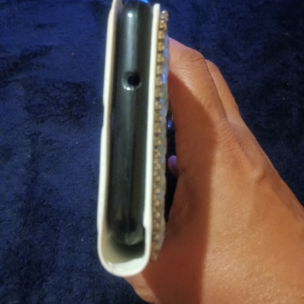 Cellphone case - Picture 6 of 7
